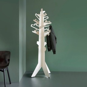 perchero de pie con forma de arbol 