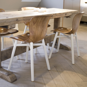 wendela silla madera con patas de aluminio comedor oficina hotel unnom functionals
