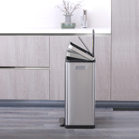 bin with pedal step unnom
