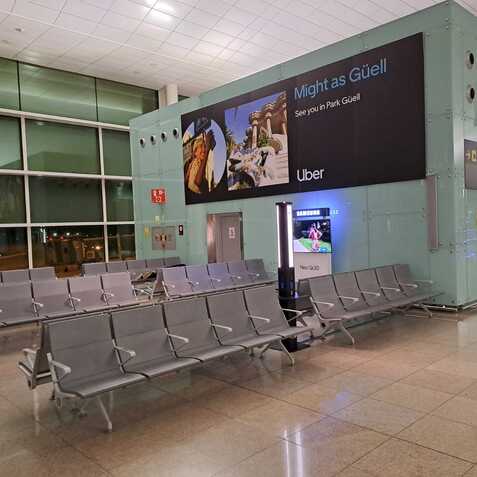 carga moviles salas de espera aeropuertos