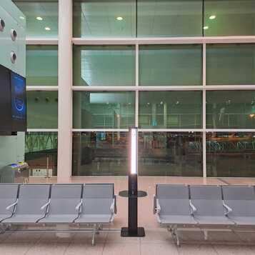 totem carga dispositivos moviles aeropuerto