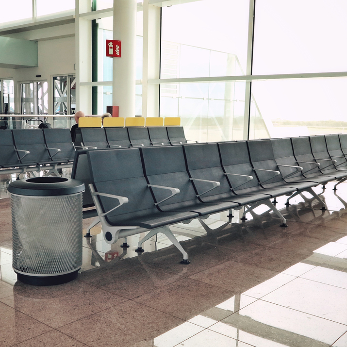 Diseño y fabricación de papeleras contract