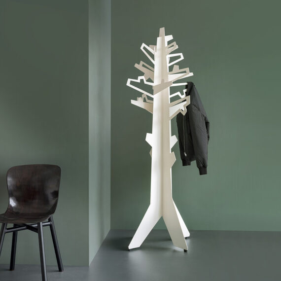 perchero de pie con forma de arbol 
